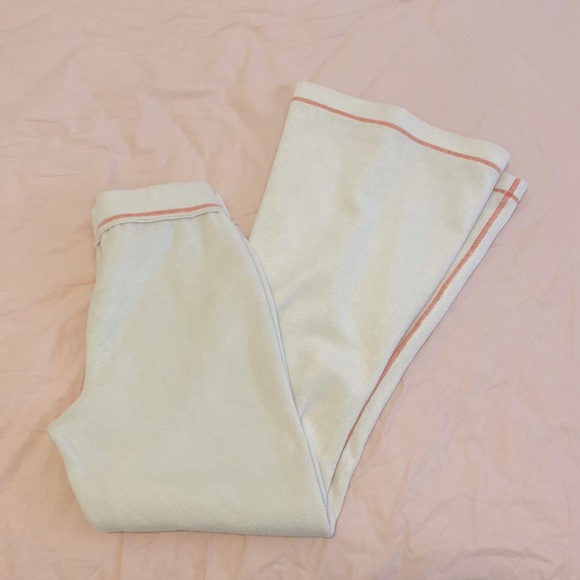 UO Out From Under Bethany Fleece Flare Pants Cream Size M - Picture 6 of 8